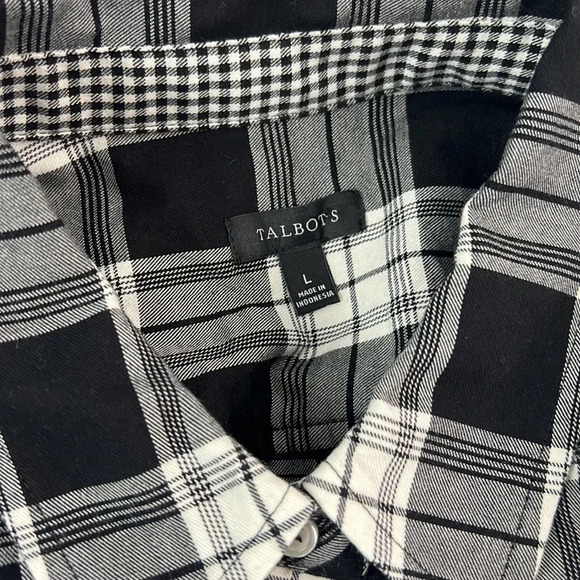 Talbots Women’s Large Button Up Long Sleeve Plaid Shirt - Picture 3 of 6